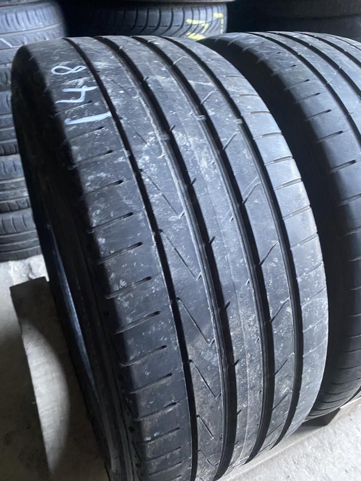 235.40.19 Hankook 2шт лето БУ склад шины резина из Европы 40 R19