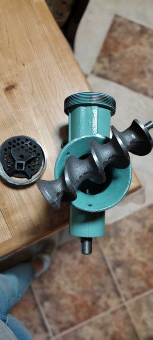 Мясорубка чугунная/ м'ясорубка чавуна 32