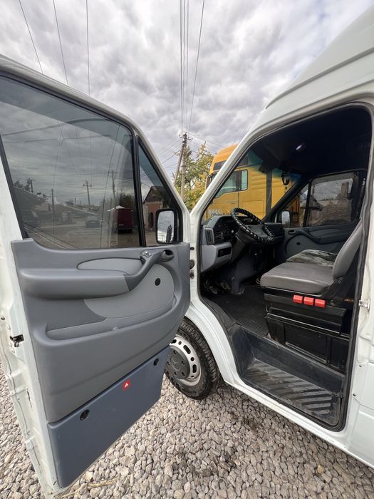 Mercedes-sprinter 412d