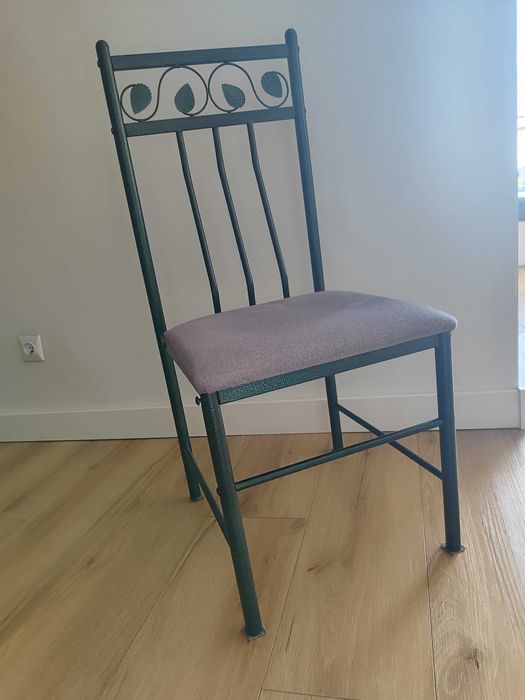 Stół szklany i 4 krzesła