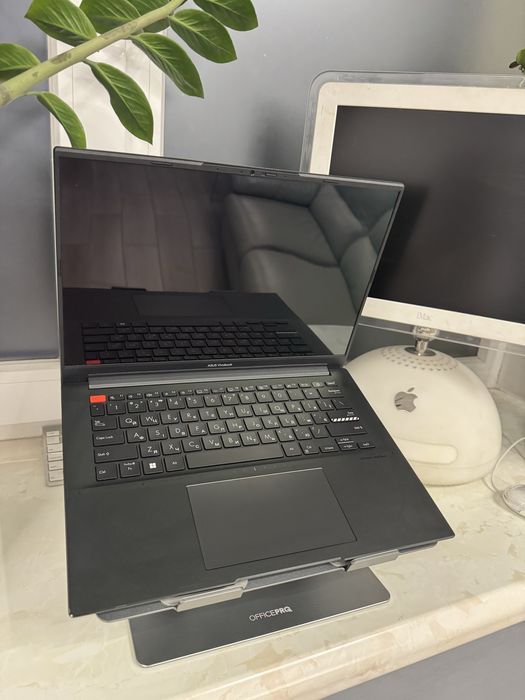 Ноутбук ASUS Vivobook S 14X OLED S5402ZA i7-12700H Прекрасний стан!