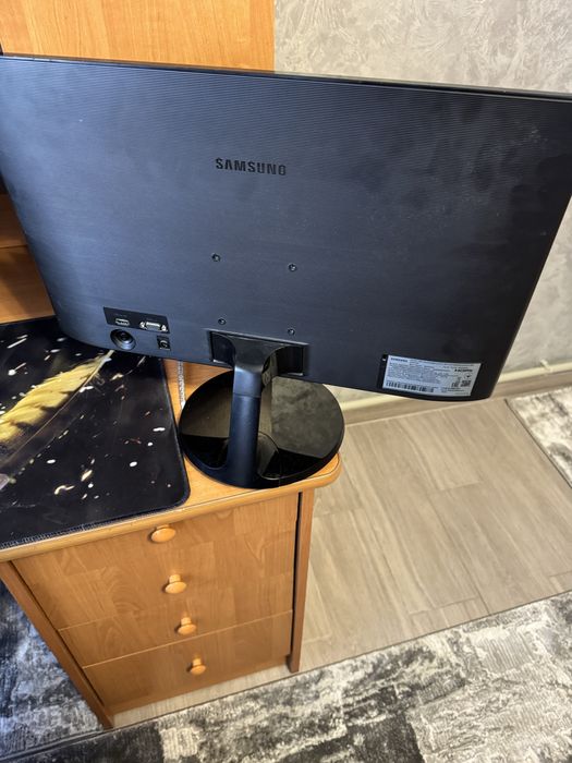 Монітор Samsung S22F350FHI