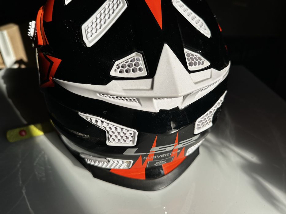 Kask LS2 MX470 Subverter M – jak nowy, zadbany, Emperor Orange