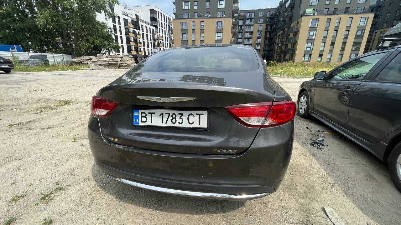 Chrysler 200 2.4i AT 2WD (184 л.с.) 2015