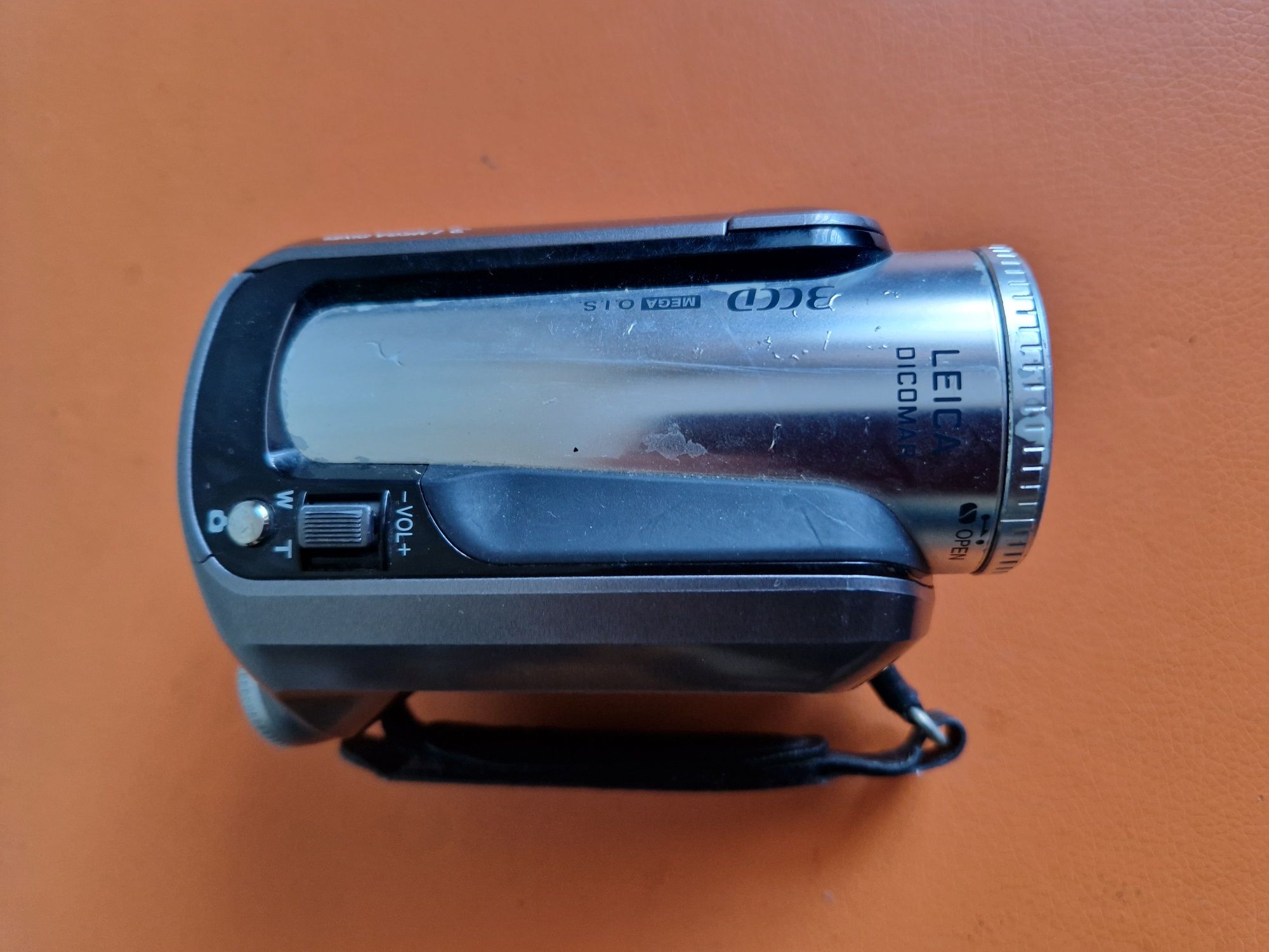 Продам видеокамеру Panasonik SDR-H280