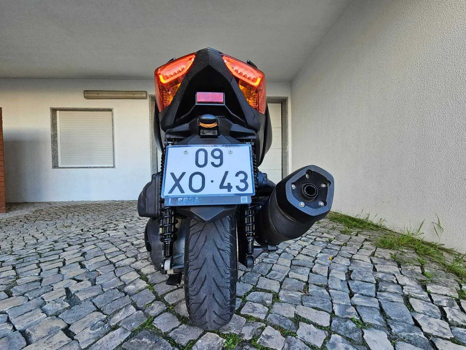 Yamaha X-MAX 400 ABS TCS de 2019 com 10.650 kms