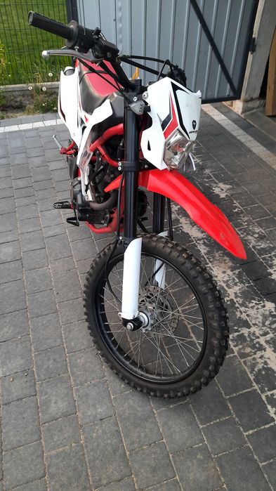 Cross Defender 150cm³