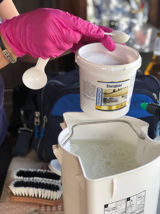 Оренда миючого пилососа/Хімчистка меблів самостійно