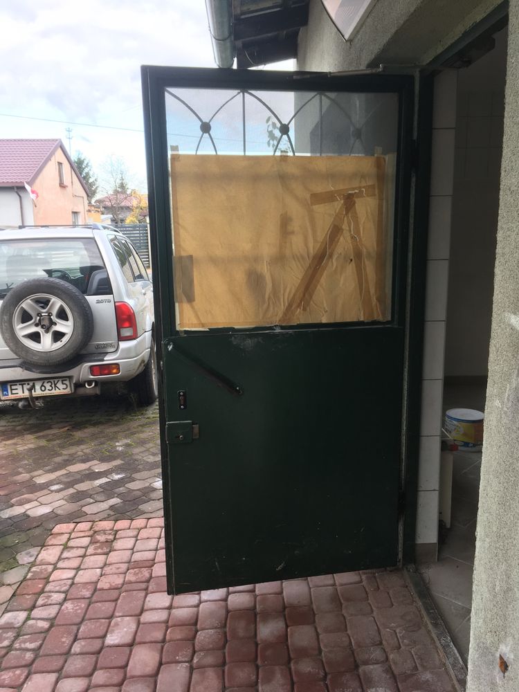 Drzwi   metalowe + samozamykacz