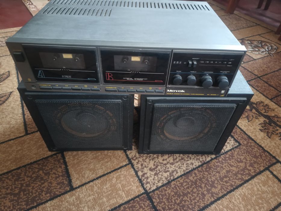 Маяк 249s1 в робочому стані з колонками.