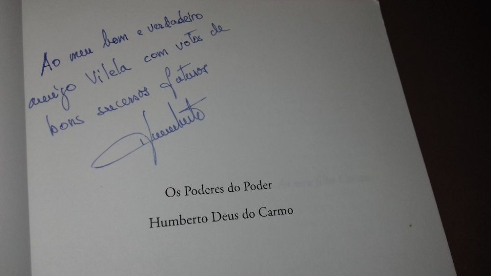 Os Poderes do Poder de Humberto Deus do Carmo