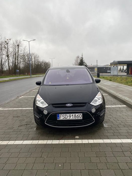 Samochód Ford S-Max