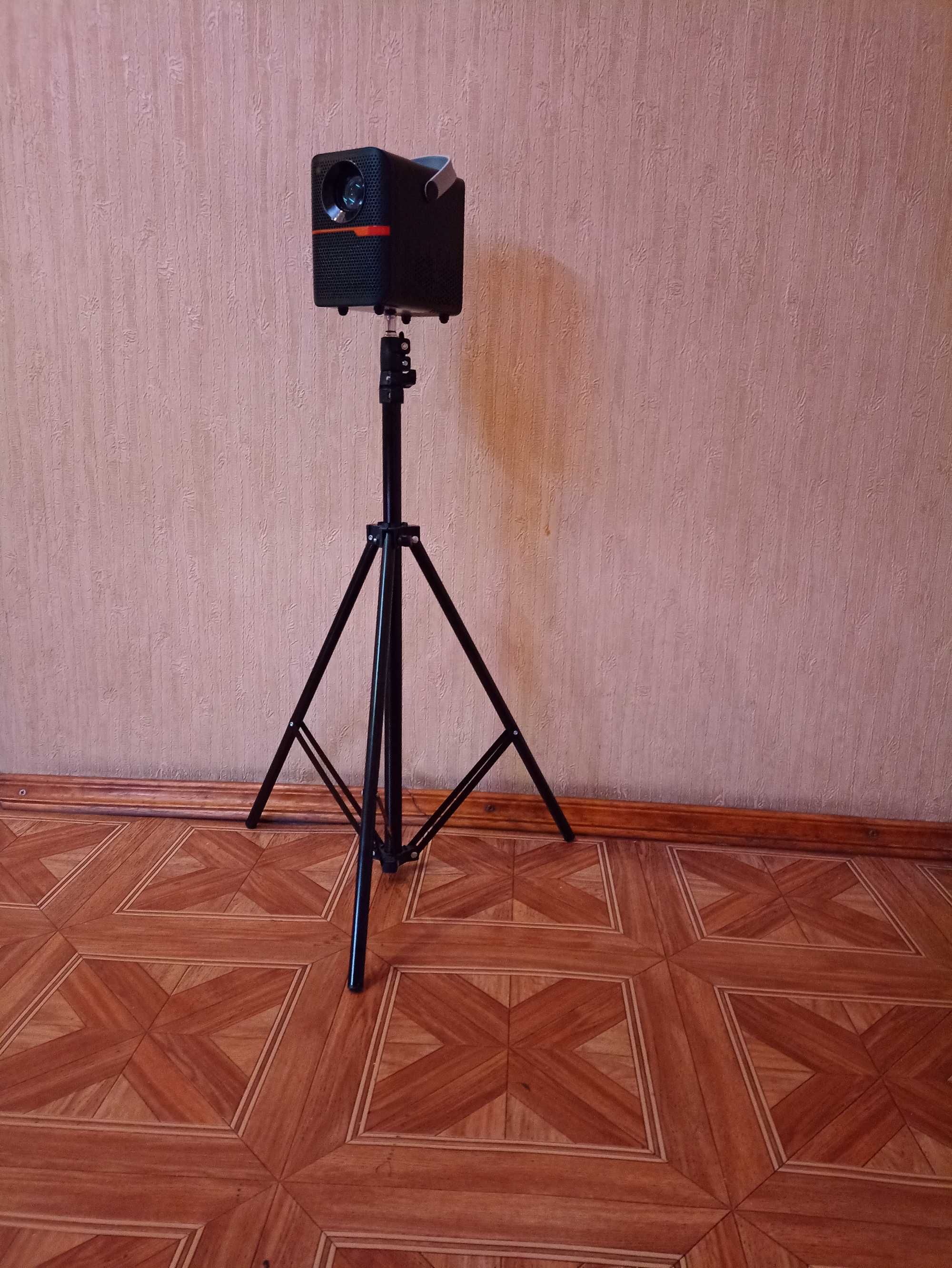 Штатив, стойка для проектора (тренога) -205 см
