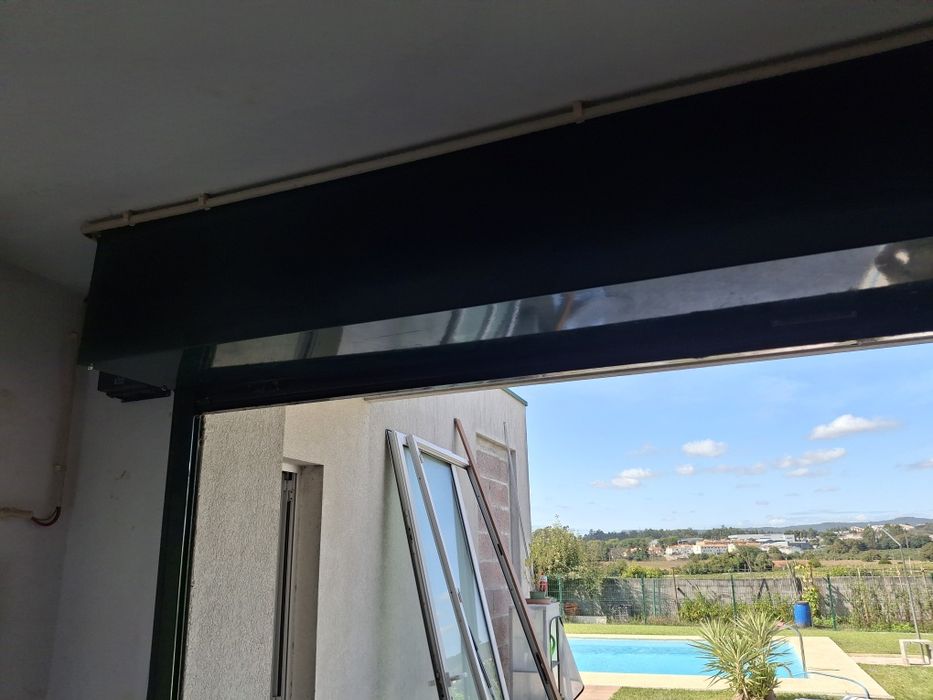 Porta metalica com ra programar um