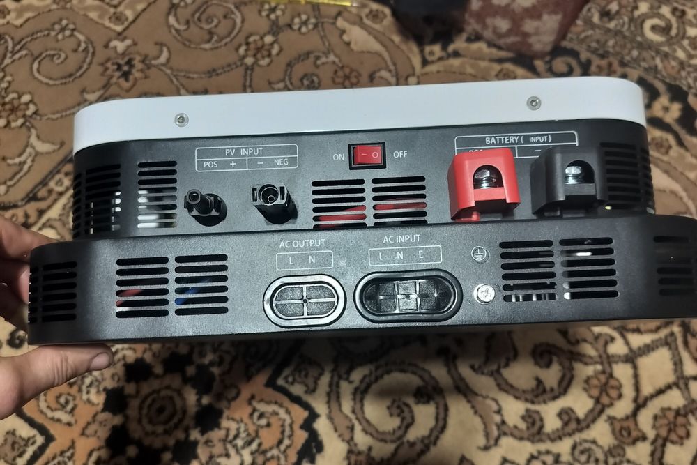 Гібридний інвертор FCHAO 4.2 kw battеry 24v