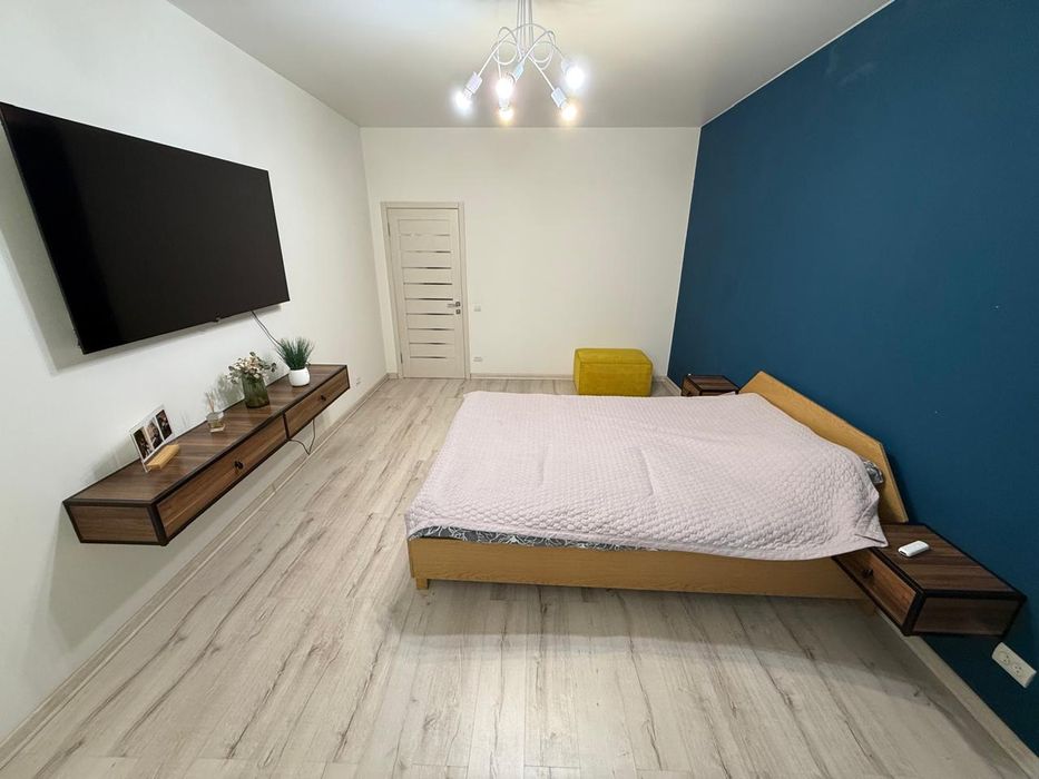 Продаю 2х комнатную квартиру.Автономное отопление.