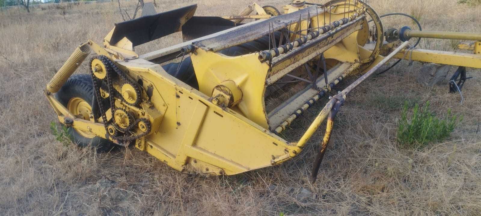 Vendo gadanheira condicionadora e juntador