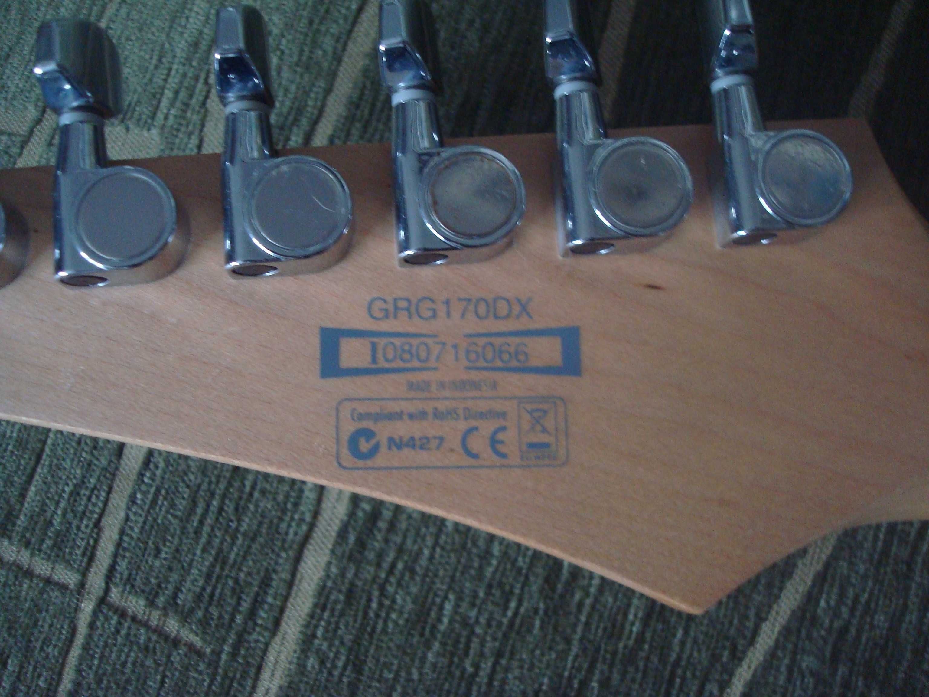 Продам электрогитару Ibanez