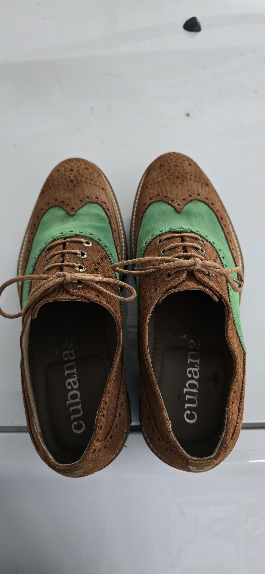 Sapatos homem cubanas 41