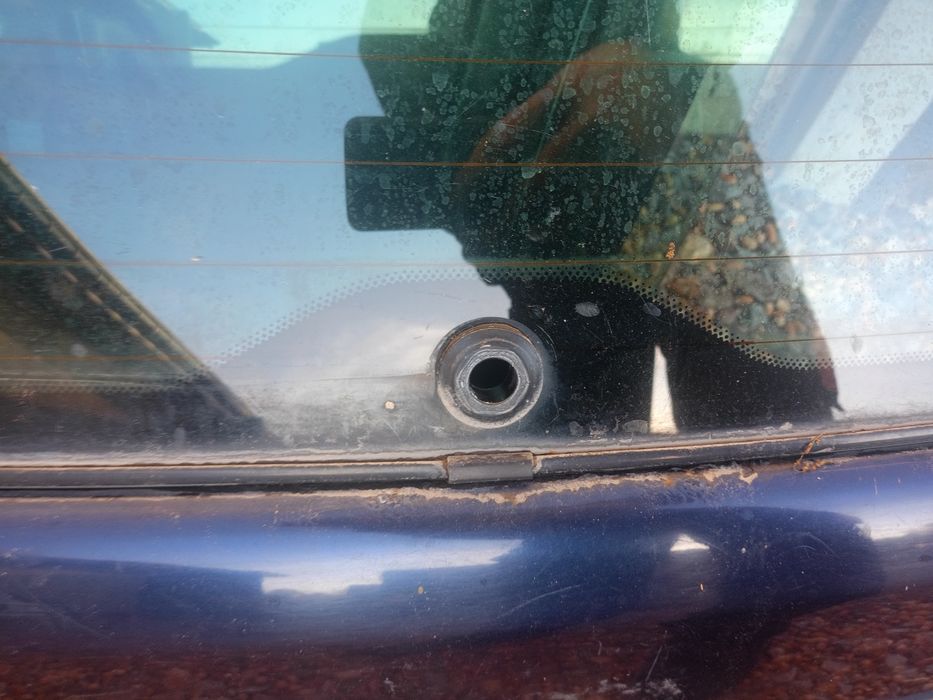 Klapa bagażnika z lampami audi 80 B4 kombi