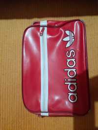 Bolsa a tiracolo da marca Adidas