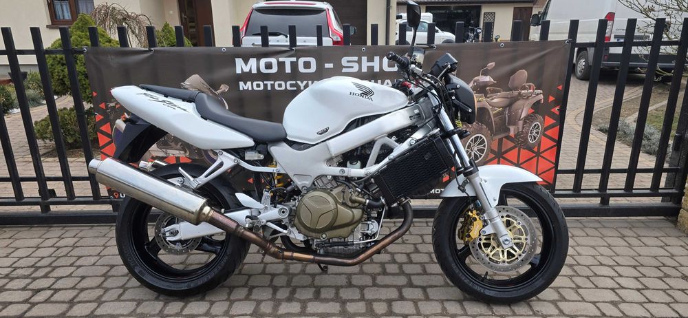 Motocykl Honda VTR 1000 F Firestorm ! 2003r ! 35 tys km! Naked!Niemcy!