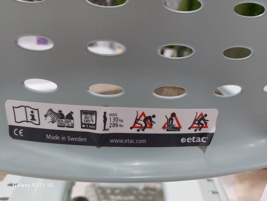 Cadeira higiénica com rodas etac clean