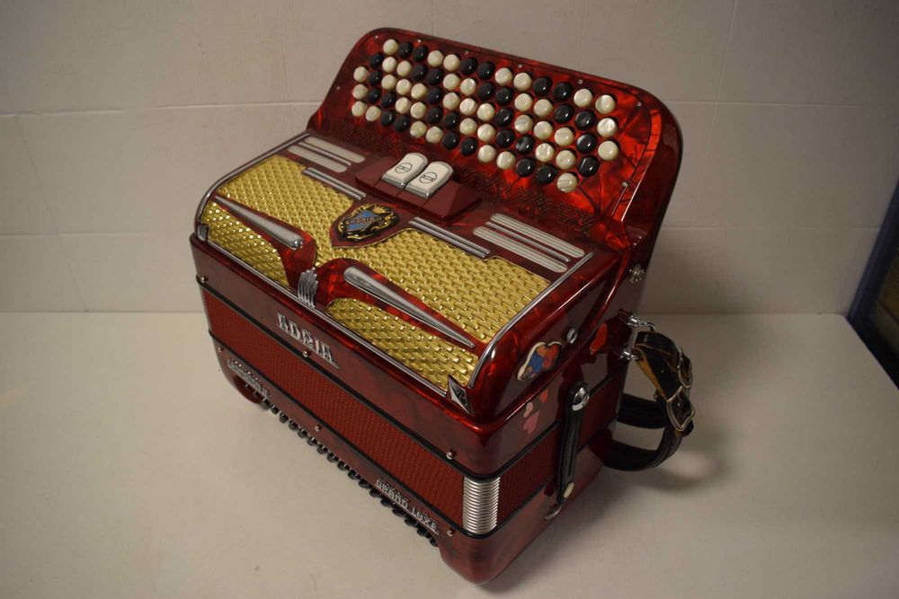 Acordeao Adria Cromton Grand Lux 2 Voz. N . 113