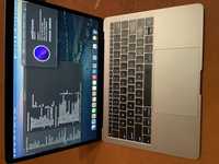 Macbook pro 13 2017 8/256 Гб