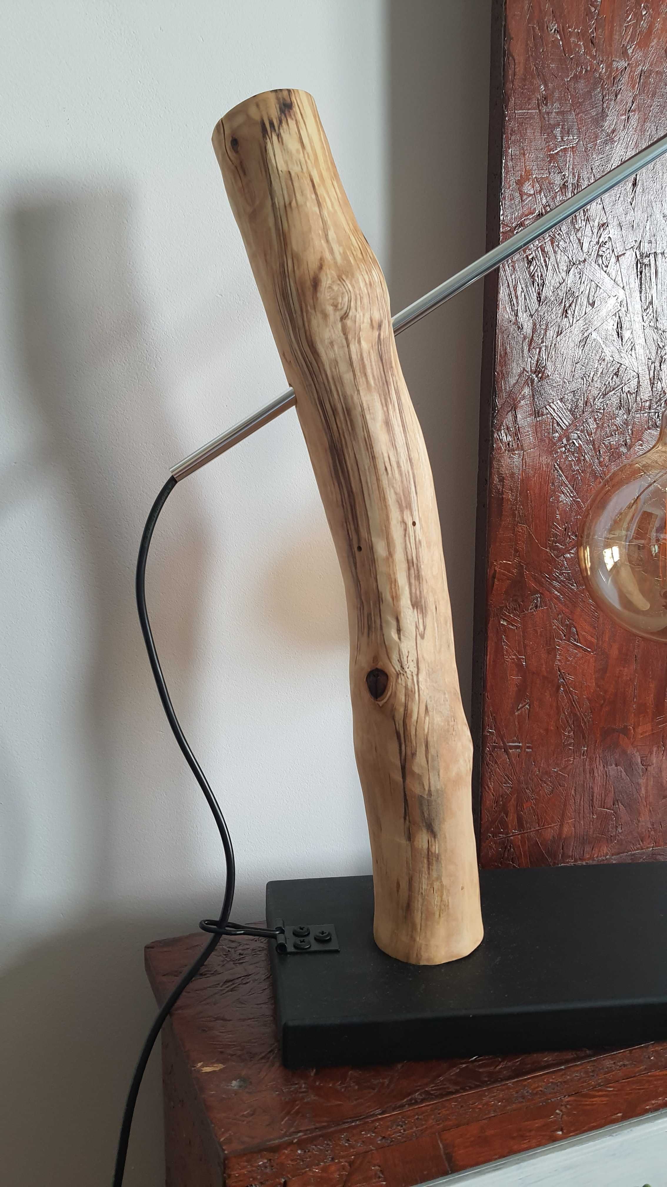 Lampa z drewna DIY