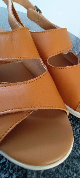 Sandálias senhora em Pele