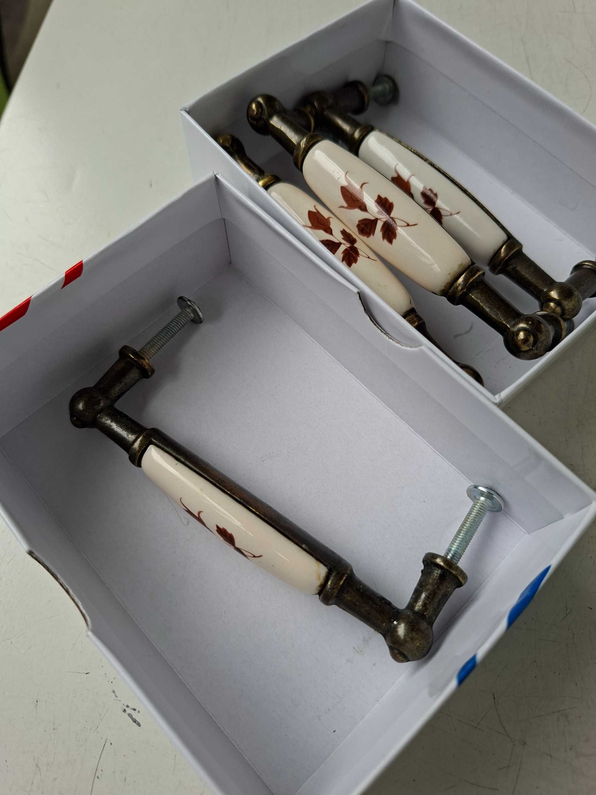 Uchwyt meblowy 4 szt. komplet ceramiczny retro