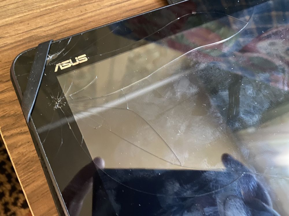 Планшет Asus TF103CG на детали виснет на логотипе и все РазборкА его