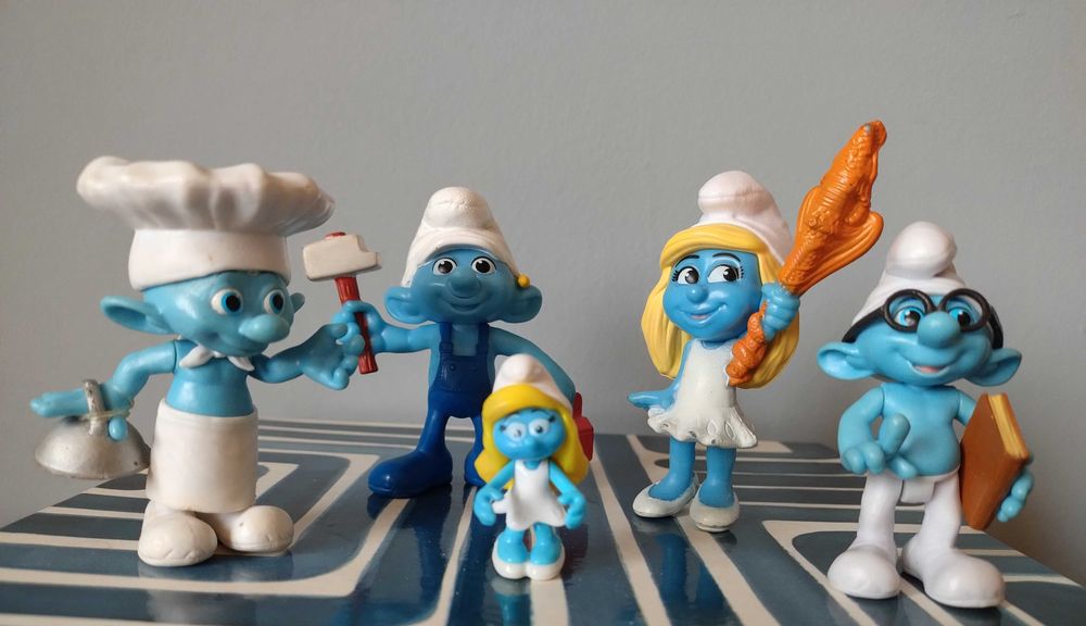Figurka figurki Smerfów Smerfy Smerfetka Ważniak Pracuś Schleich Peyo