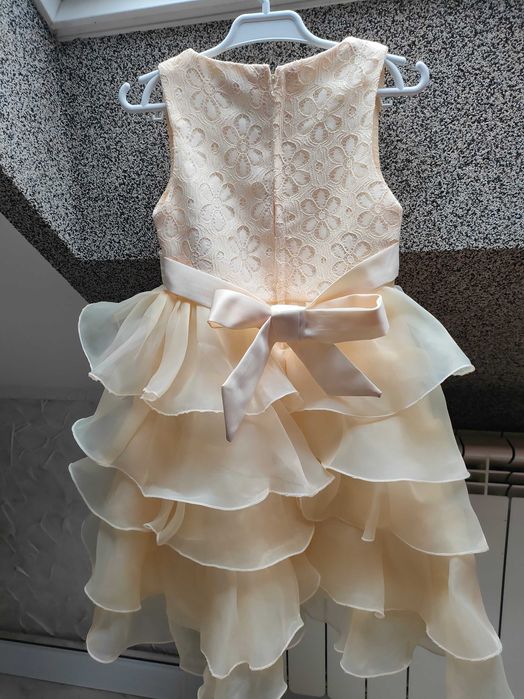 Sukienka imprezowa r.122-128