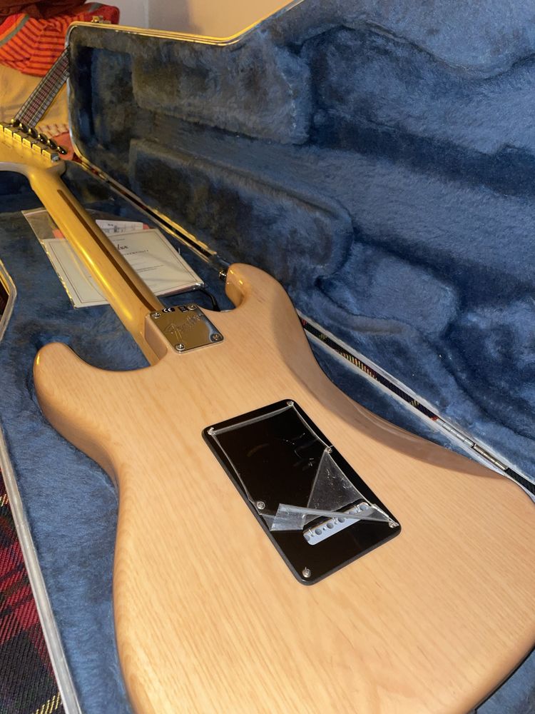 Fender Strat American Performer Ash body ( Limt.Edition)