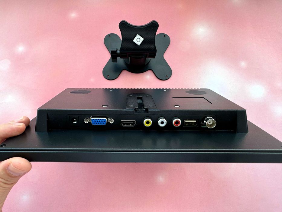 Большой, универсальный монитор (AV, HDMI, VGA, USB, BNC входы)