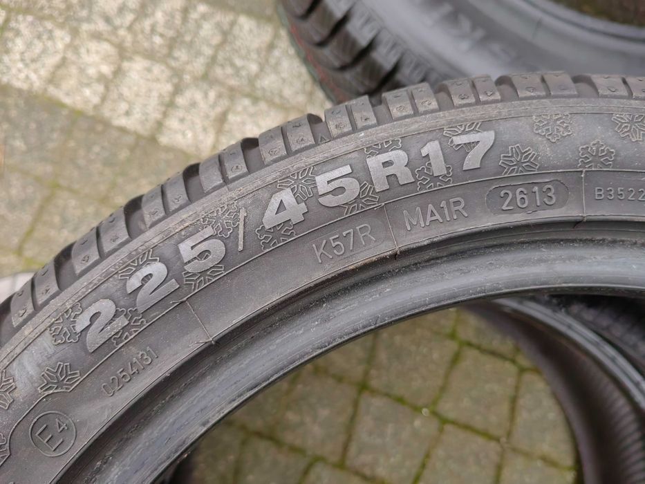 225/45R17 91H Dunlop Sp Winter Sport 4D pojedyncza zimowa