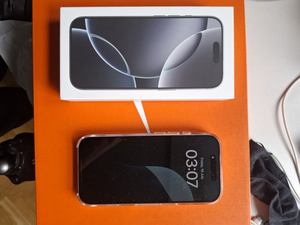 Iphone 16 pro otwarty w czerwcu