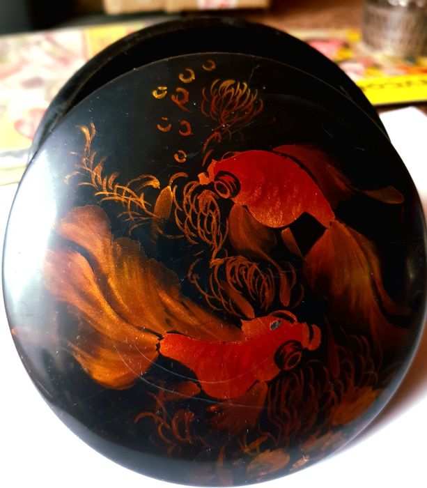 Stare chińskie puzderko szkatułka z laki