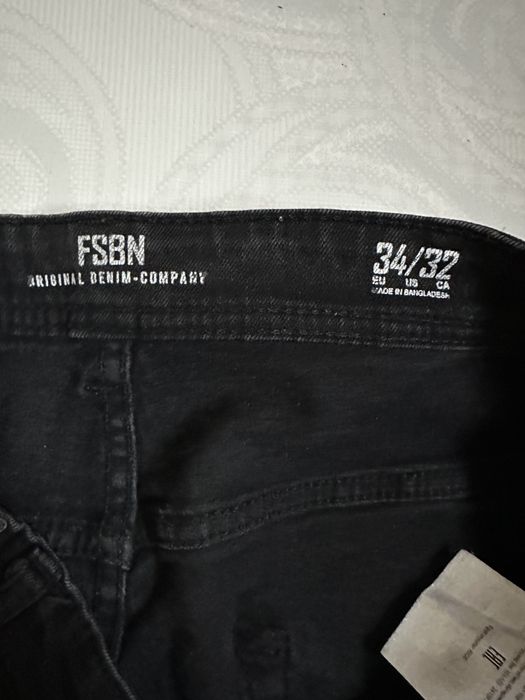 Джинси FSBN W34 L32 нові вузкачі оригінал