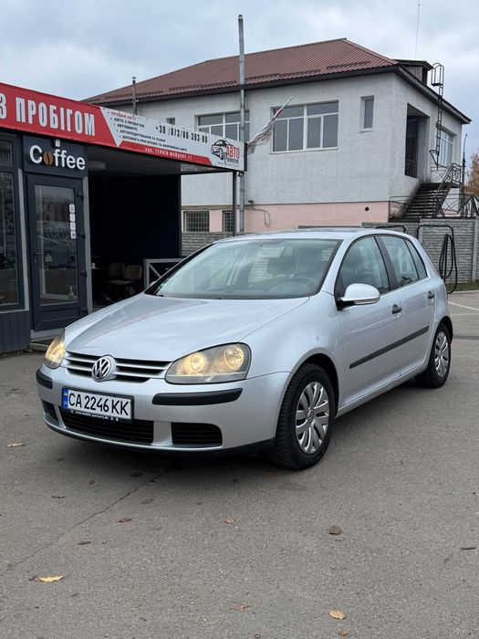 Volkswagen Golf 5 бензин 1.4 MT 2004