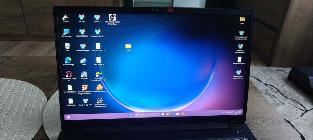 Laptop Lenovo – Stan jak nowy! Użyty kilka razy