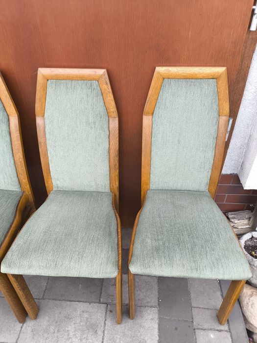 Sprzedam krzesła dębowe 6 sztuk