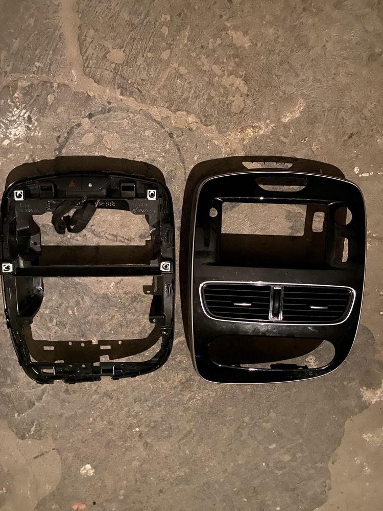 Ramka radia renault clio 4