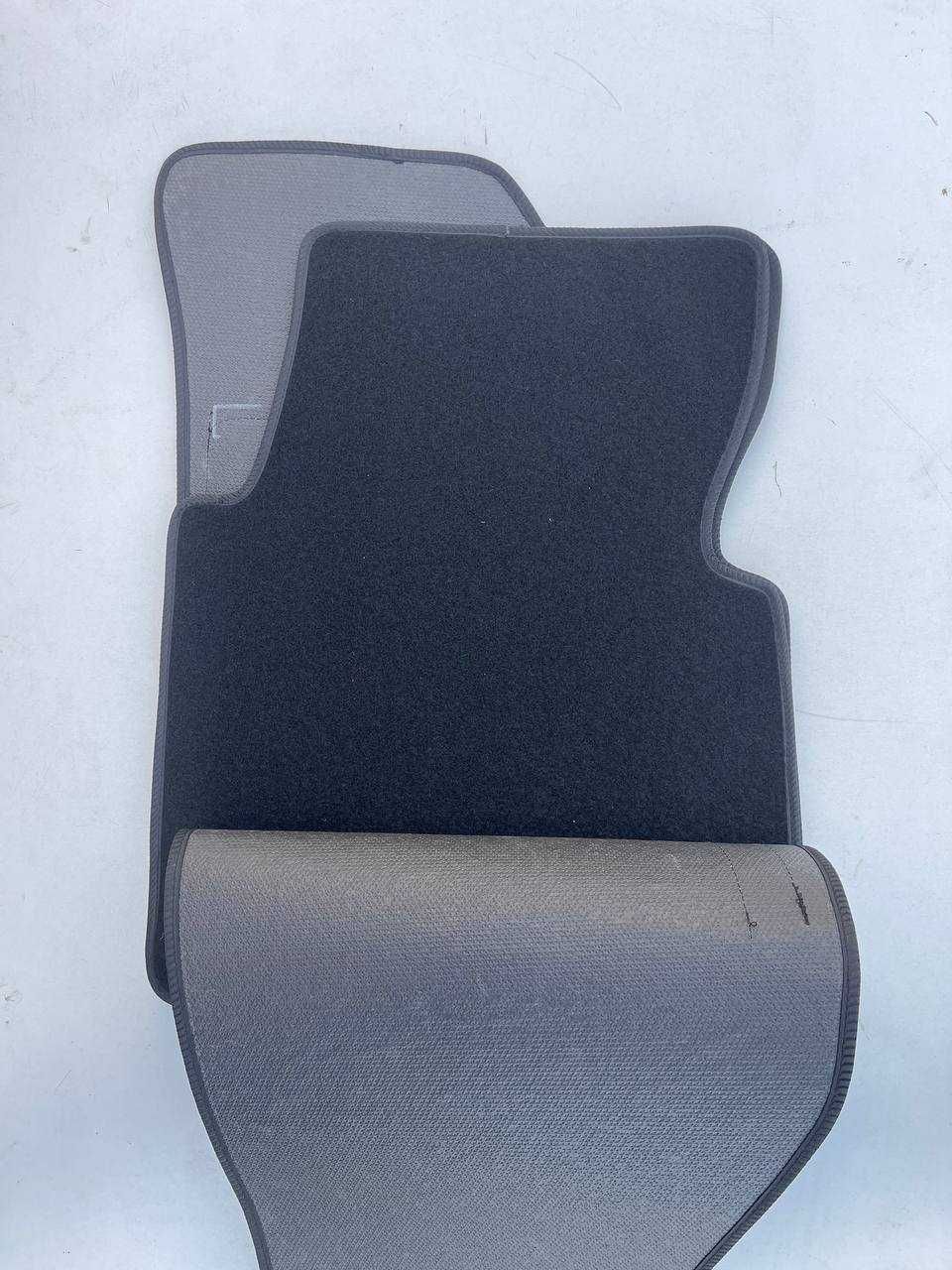 Ворсові коврики Hyundai Santa Fe (2001-2006) нові чорні