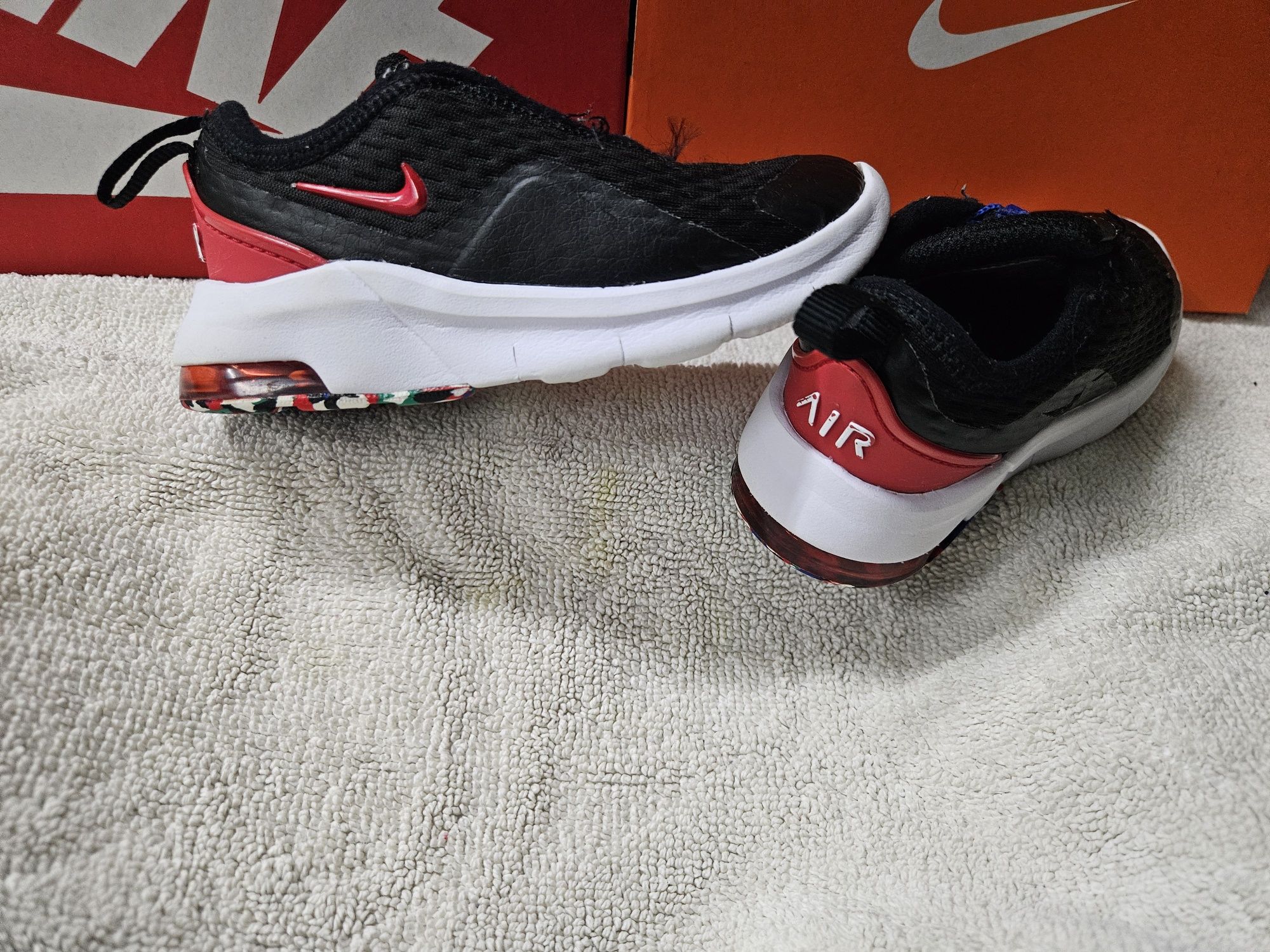 Sapatilhas criança nike 22