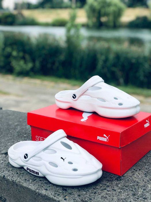 Комнатные тапочки Пума, шлепанцы Puma, банные тапочки белые, сланцы
