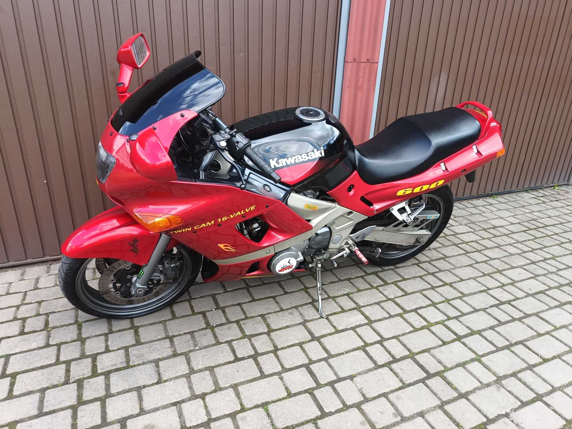 Ładna ZZr 600 z Nemiec , wydech micron, MOTOCYKLE ŻURAWICE