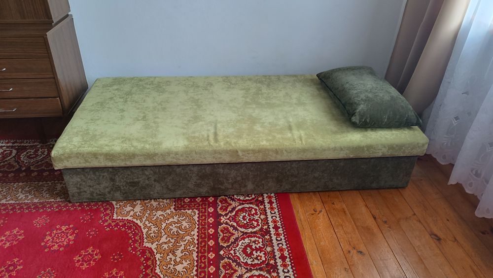 Tapczan jednoosobowy